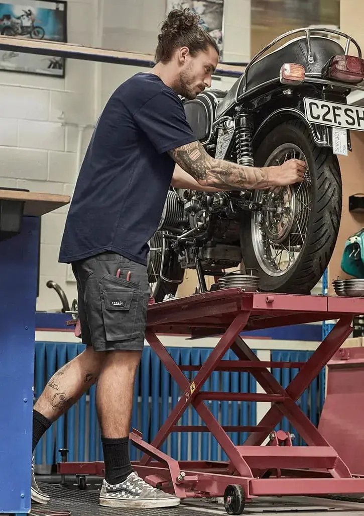 Syzmik Men's Cooling Rugged Stretch Shorts ZS605 Metro Workwear.